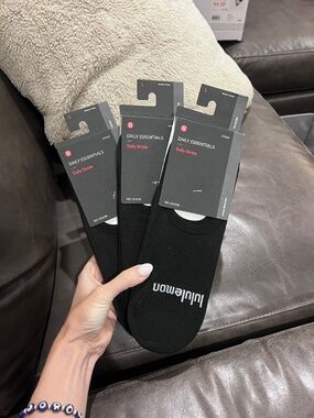 Lululemon MENS No-show socks (3 packs of 3)